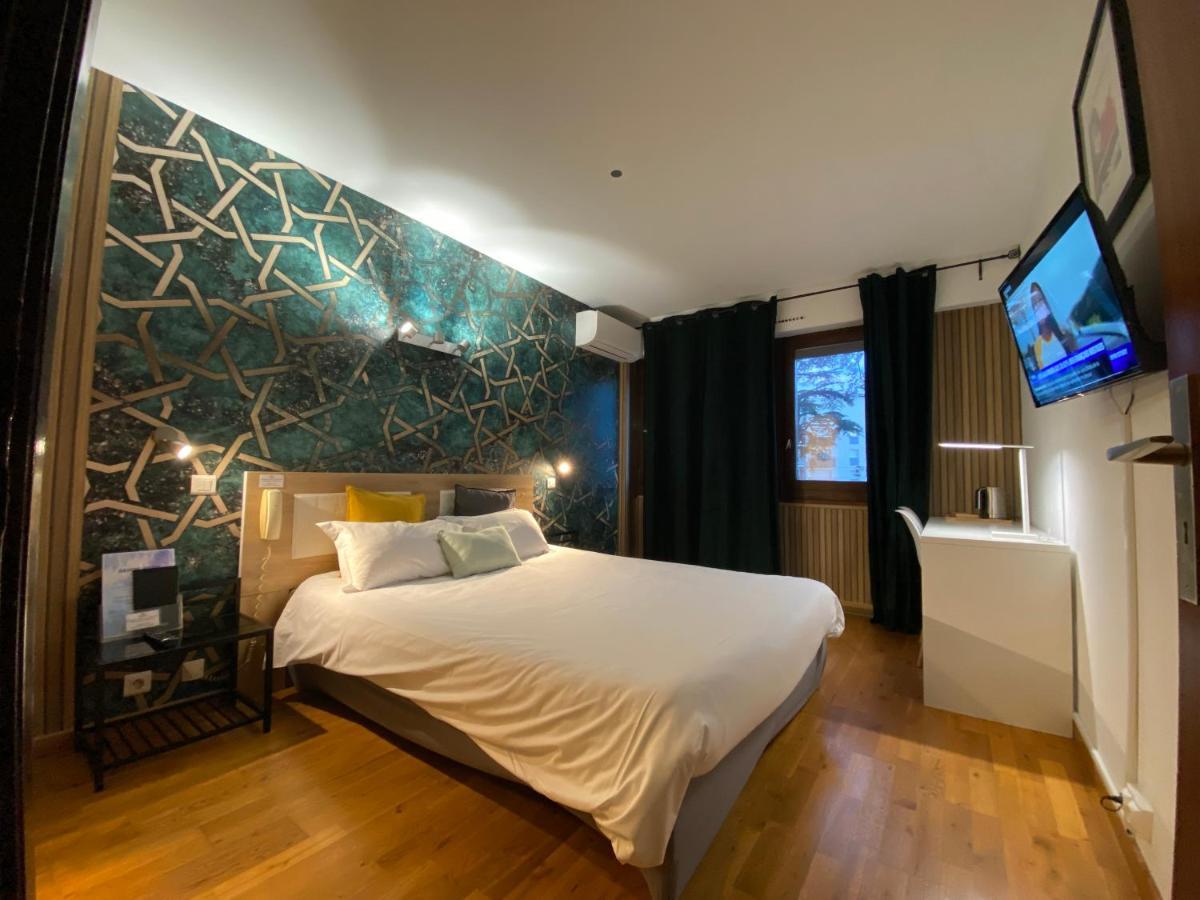 Savoie Hotel Aux Portes De Geneve Сен-Жульен-ан-Женевуа Экстерьер фото