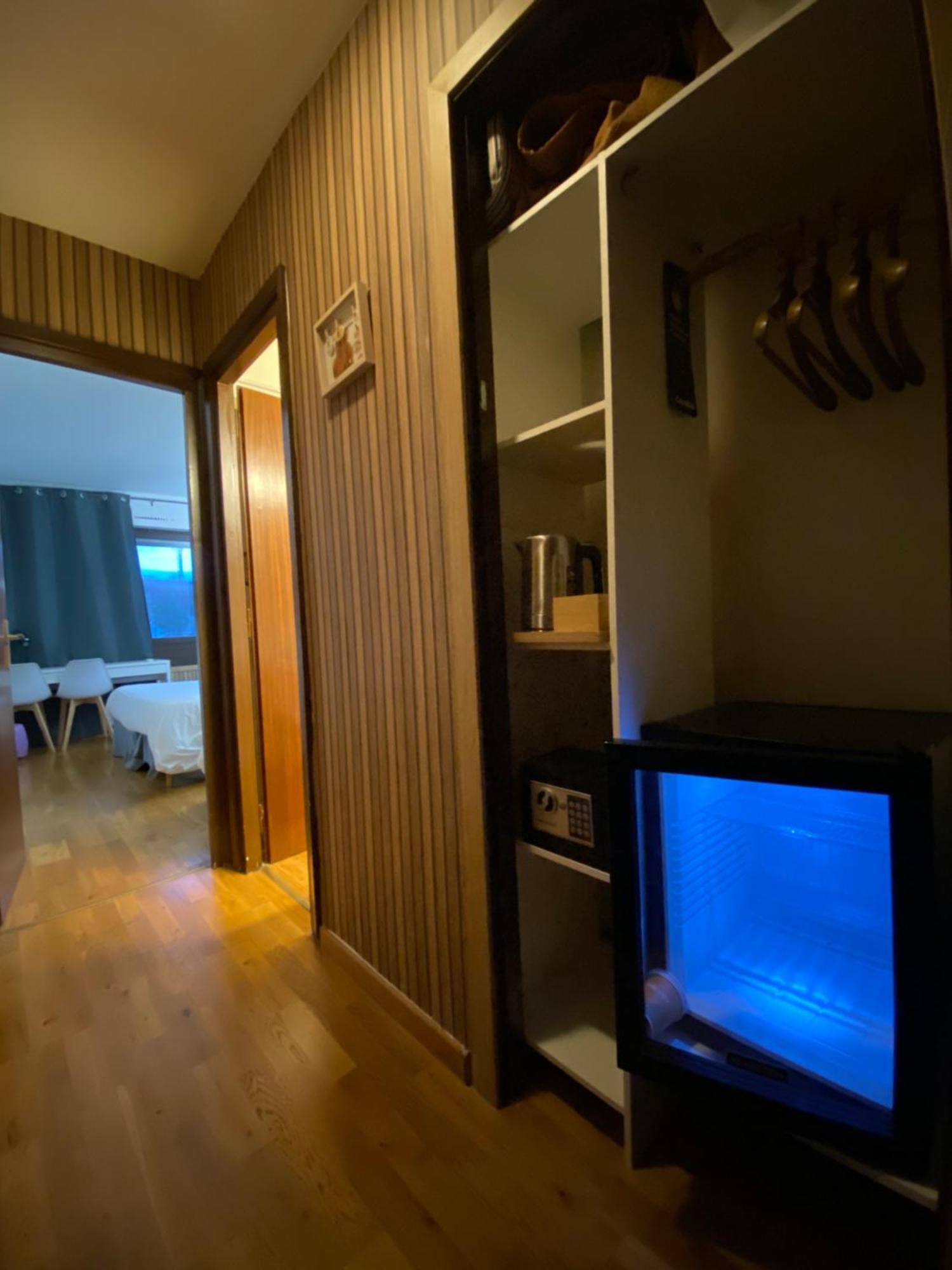 Savoie Hotel Aux Portes De Geneve Сен-Жульен-ан-Женевуа Экстерьер фото