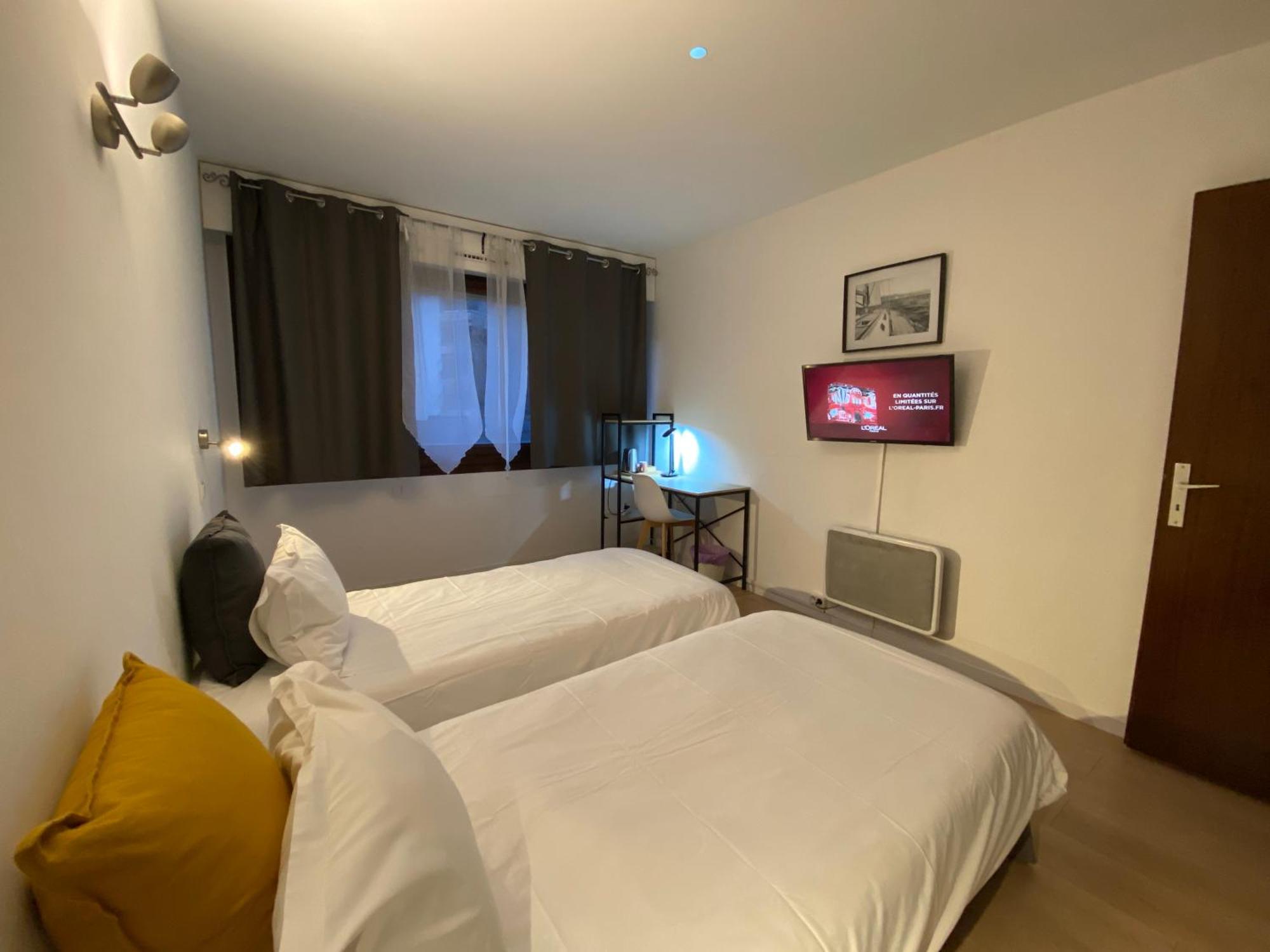 Savoie Hotel Aux Portes De Geneve Сен-Жульен-ан-Женевуа Экстерьер фото