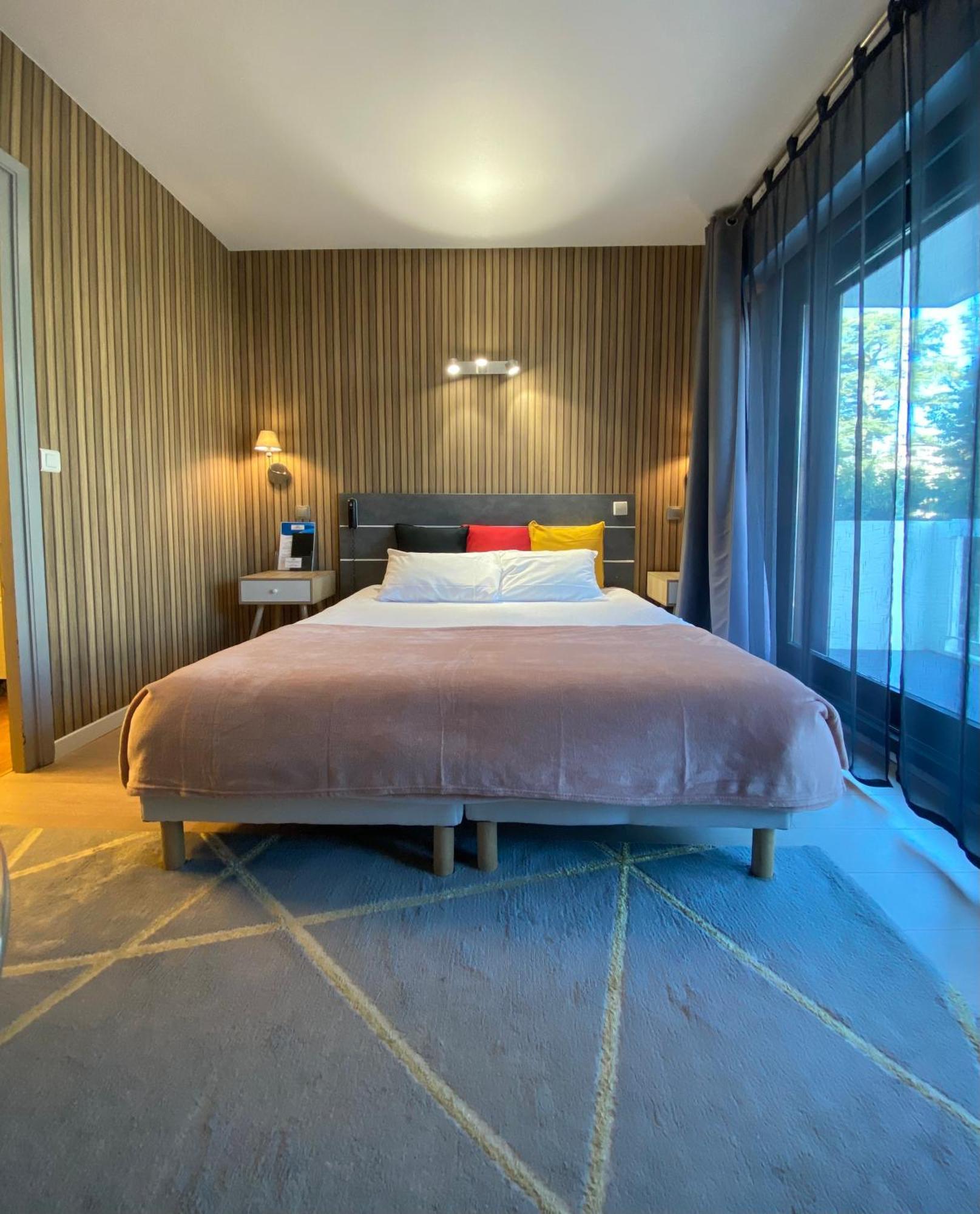 Savoie Hotel Aux Portes De Geneve Сен-Жульен-ан-Женевуа Экстерьер фото