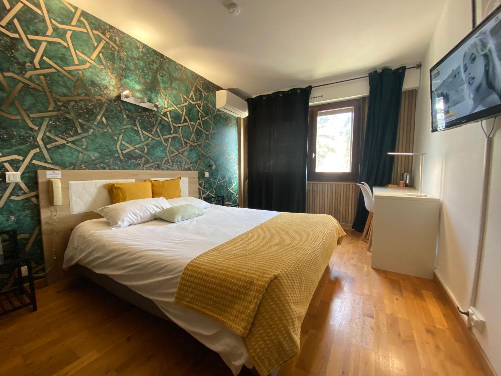 Savoie Hotel Aux Portes De Geneve Сен-Жульен-ан-Женевуа Экстерьер фото